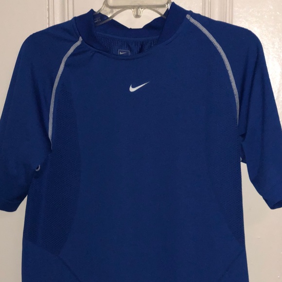 Nike Dri Fit - Picture 2 of 7